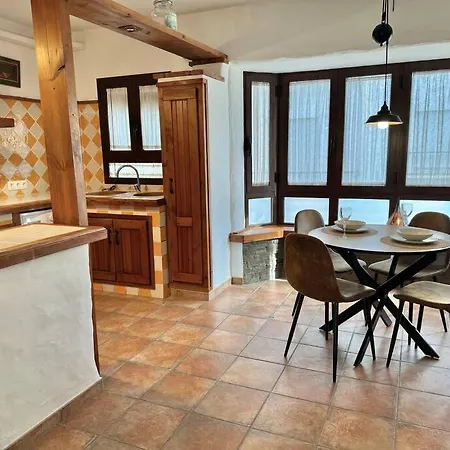 Nueva 33 En El Centro De * Nerja