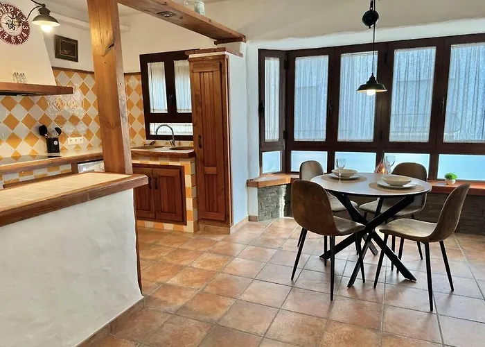 Nueva 33 En El Centro De * Nerja